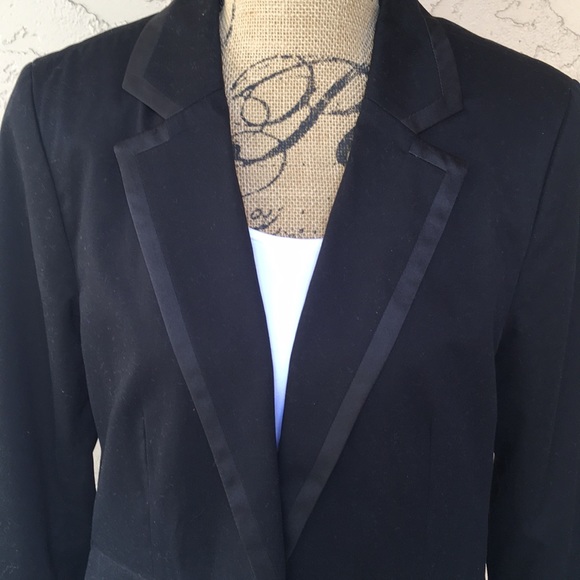 Jacket - Picture 2 of 5